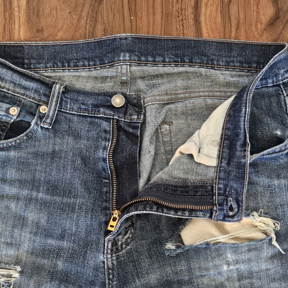 Levi's Distressed Straight Taper Jeans 34x38